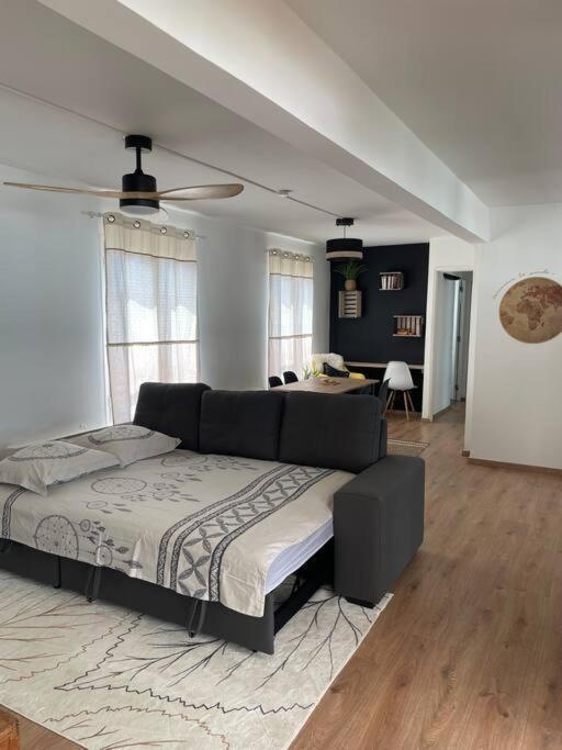 Rare ! Spacieux T3 En Roof-Top Au Barachois - 2 Ch Climatisees - 6 Couchages - Proche Aeroport 생드니 외부 사진