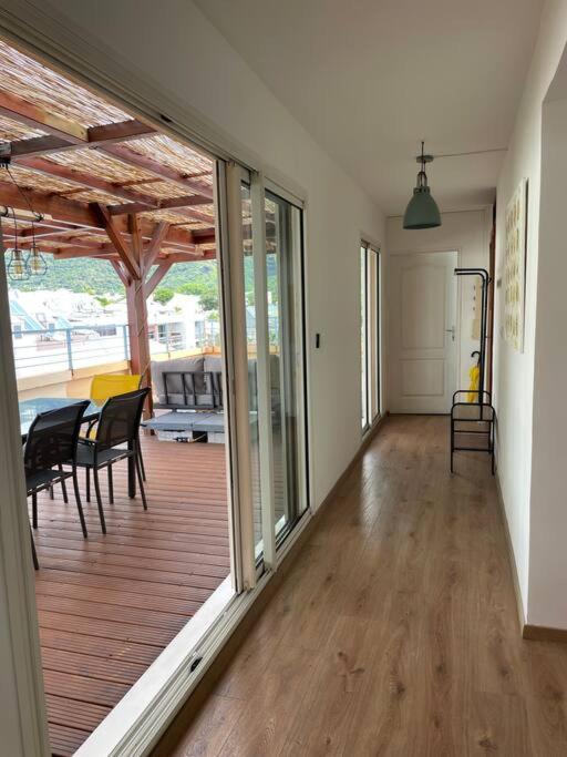 Rare ! Spacieux T3 En Roof-Top Au Barachois - 2 Ch Climatisees - 6 Couchages - Proche Aeroport 생드니 외부 사진