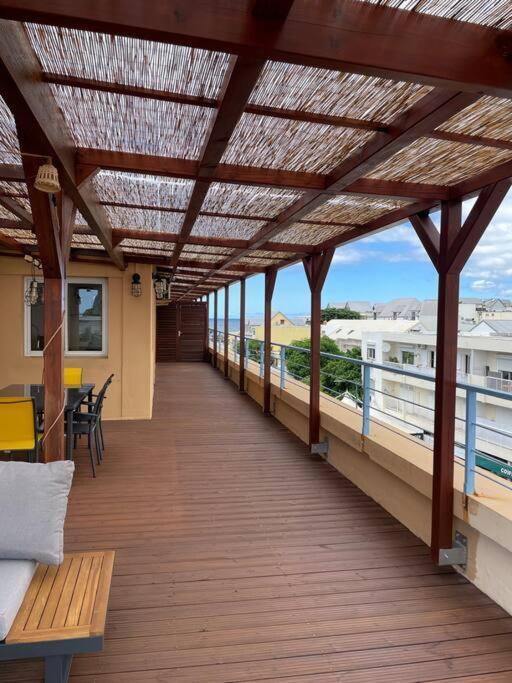 Rare ! Spacieux T3 En Roof-Top Au Barachois - 2 Ch Climatisees - 6 Couchages - Proche Aeroport 생드니 외부 사진