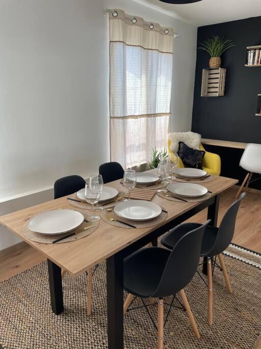 Rare ! Spacieux T3 En Roof-Top Au Barachois - 2 Ch Climatisees - 6 Couchages - Proche Aeroport 생드니 외부 사진